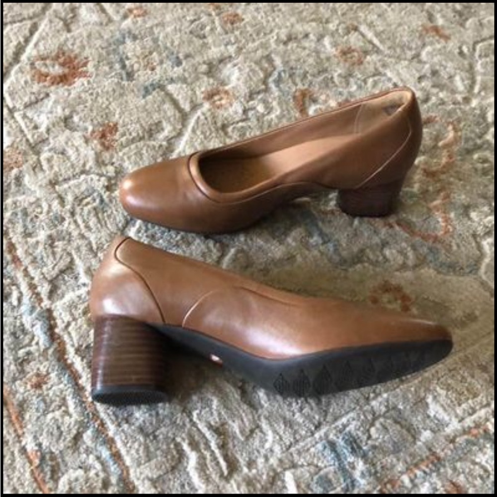 Clarks Heels